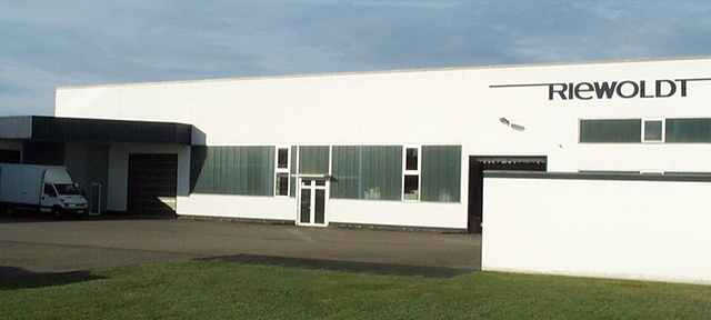 Hauptverwaltung Gebäude, Frontansicht